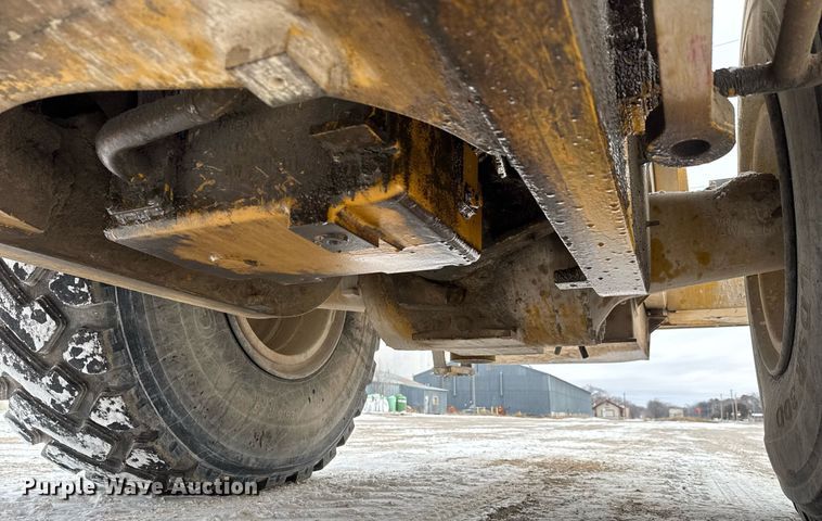 image for item EQ1037 2004 Caterpillar 972G wheel loader