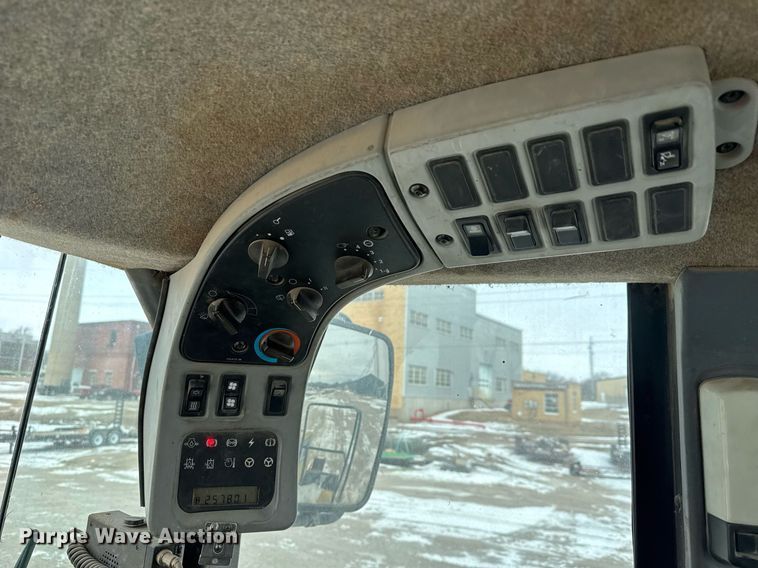 image for item EQ1037 2004 Caterpillar 972G wheel loader