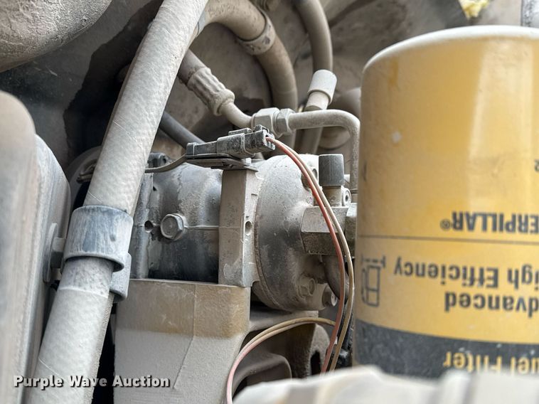 image for item EQ1037 2004 Caterpillar 972G wheel loader