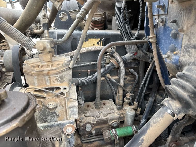 image for item EQ1038 1997 International 8100 crane truck