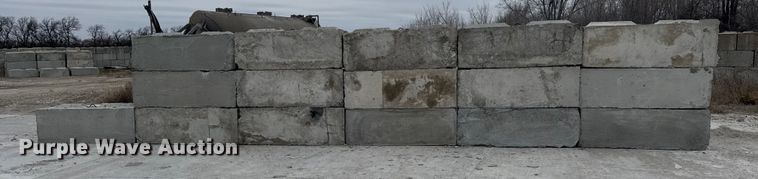 image for item EQ1046 (16) concrete edge bunker blocks 