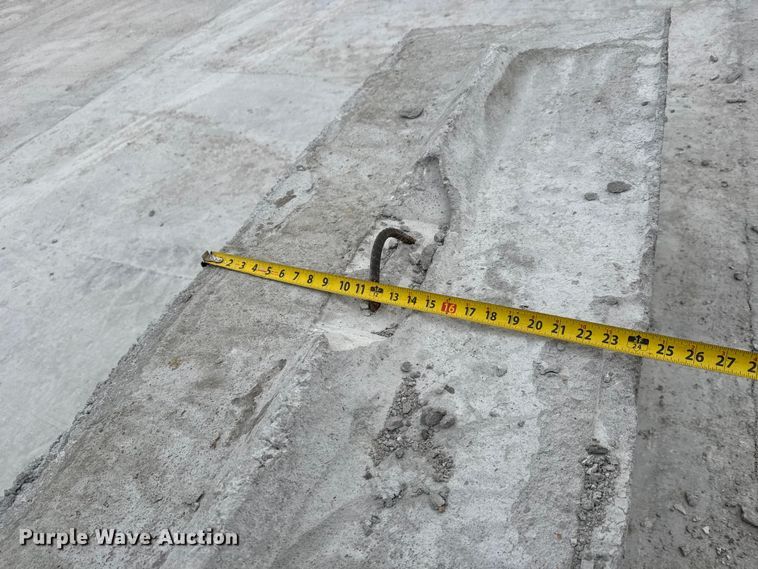 image for item EQ1046 (16) concrete edge bunker blocks 