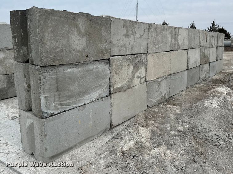 image for item EQ1047 (24) concrete edge bunker blocks 