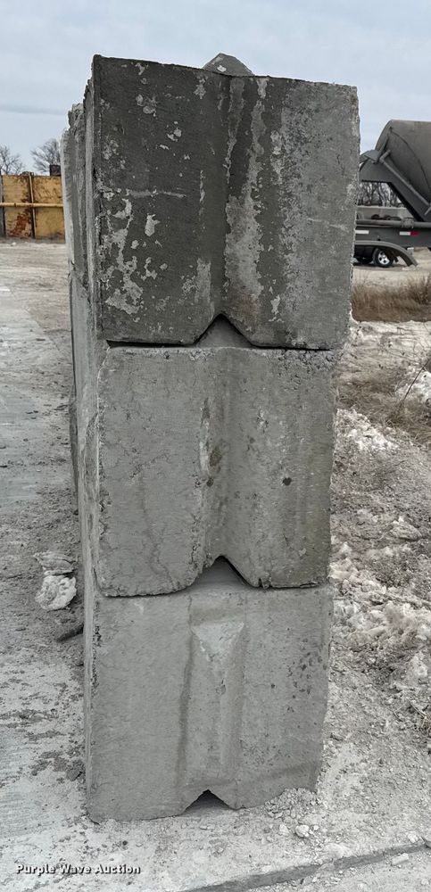 image for item EQ1047 (24) concrete edge bunker blocks 