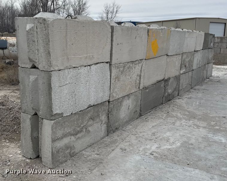 image for item EQ1047 (24) concrete edge bunker blocks 
