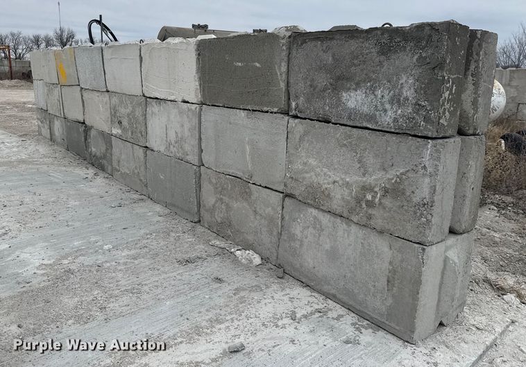 image for item EQ1048 (24) concrete edge bunker blocks 