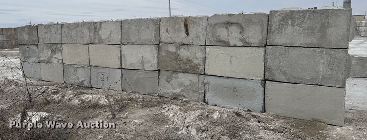 image for item EQ1048 (24) concrete edge bunker blocks 