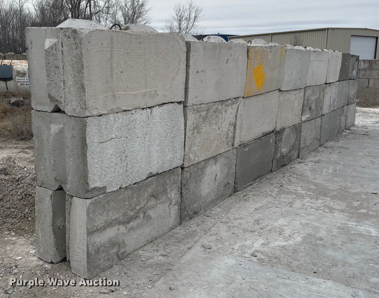 image for item EQ1049 (24) concrete edge bunker blocks