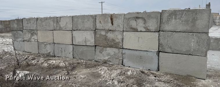 image for item EQ1049 (24) concrete edge bunker blocks