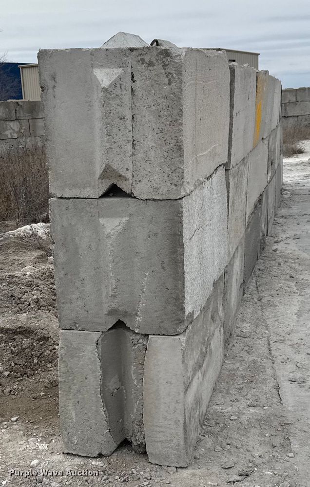 image for item EQ1050 (24) concrete edge bunker blocks 