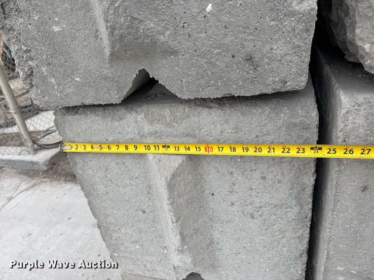 image for item EQ1052 (16) concrete edge bunker blocks 