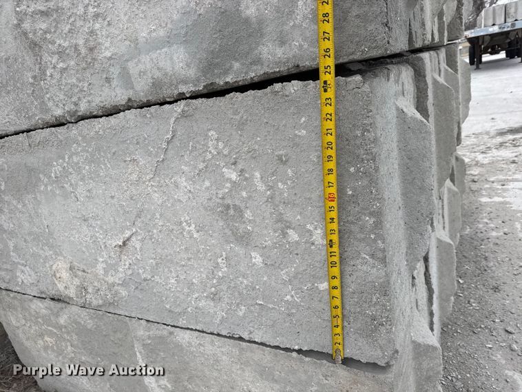 image for item EQ1054 (16) concrete edge bunker blocks 