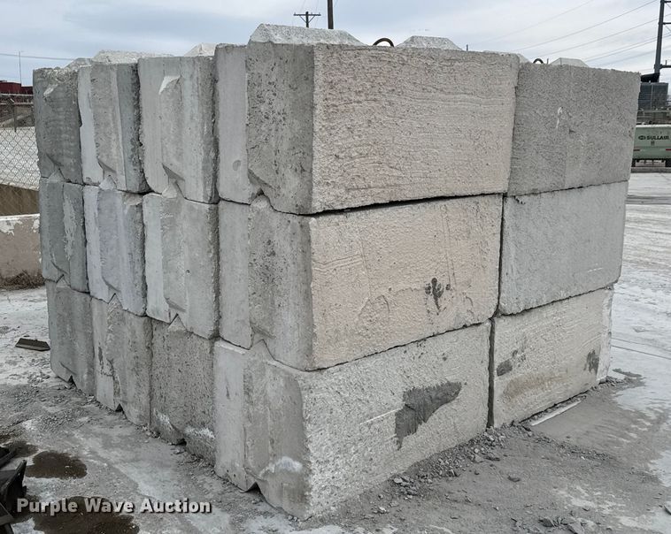 image for item EQ1059 (24) concrete edge bunker blocks