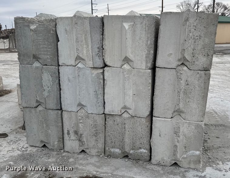 image for item EQ1059 (24) concrete edge bunker blocks