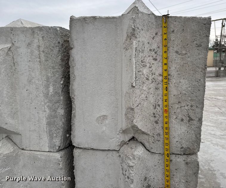 image for item EQ1059 (24) concrete edge bunker blocks