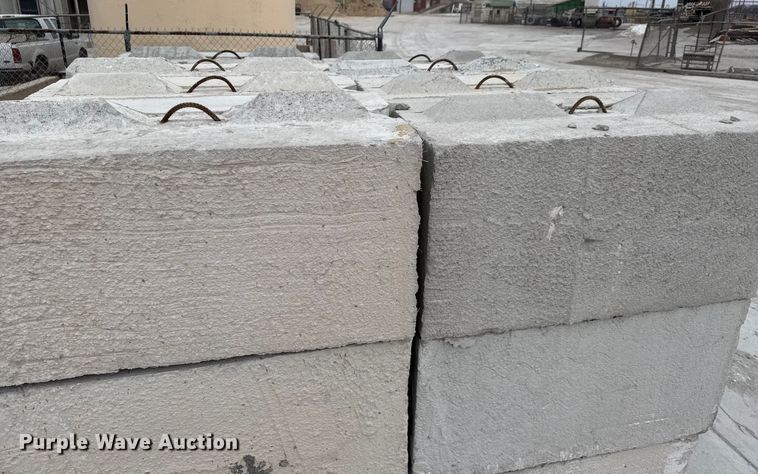 image for item EQ1060 (24) concrete edge bunker blocks 