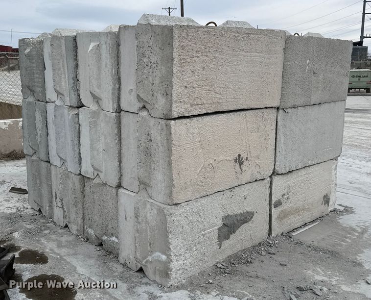 image for item EQ1061 (24) concrete edge bunker blocks 