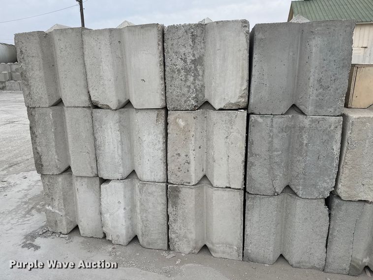 image for item EQ1063 (24) concrete edge bunker blocks 