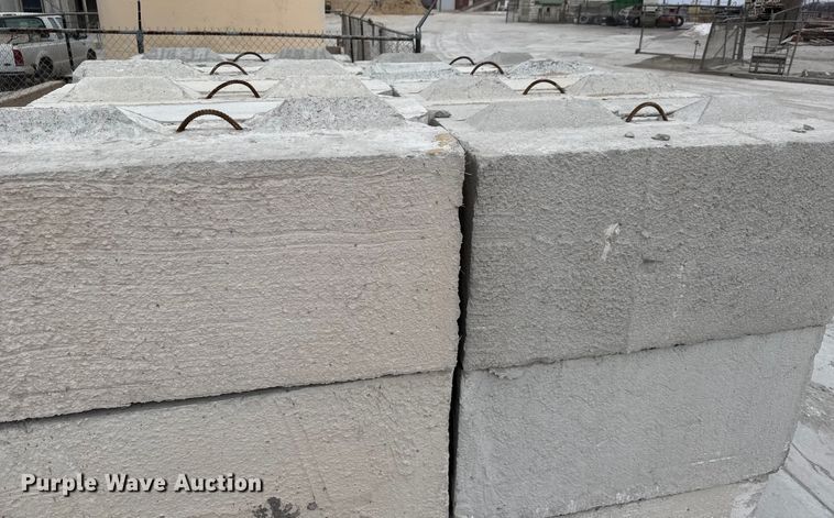 image for item EQ1064 (24) concrete edge bunker blocks 