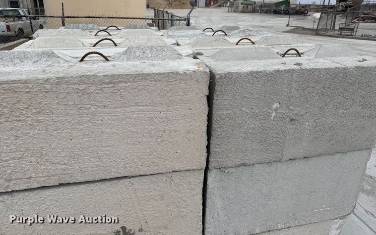 image for item EQ1067 (24) concrete edge bunker blocks