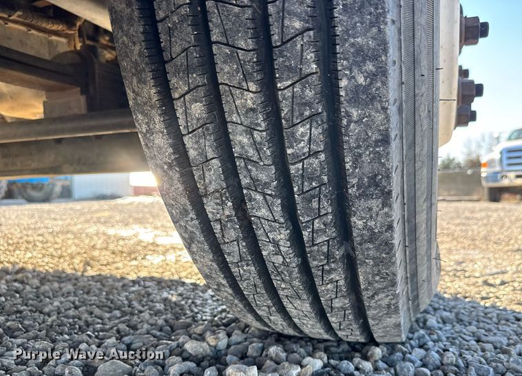 image for item EQ1088 2004 Ford F750 Super Duty crane truck