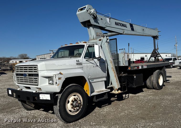 image for item EQ1090 1990 Ford F800 crane truck