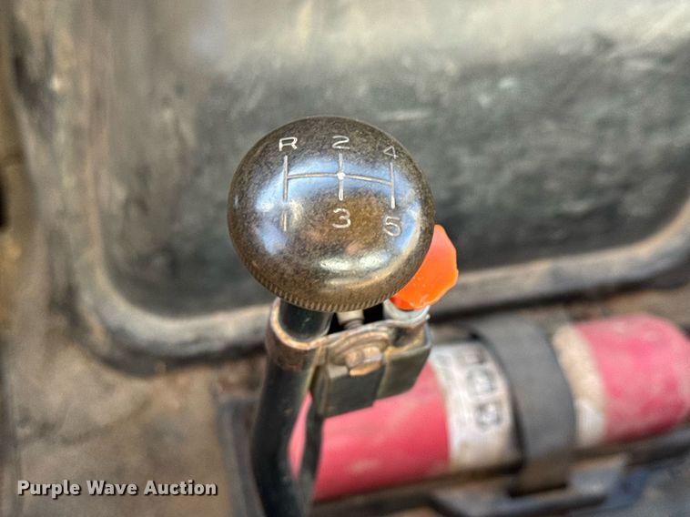 image for item EQ1090 1990 Ford F800 crane truck