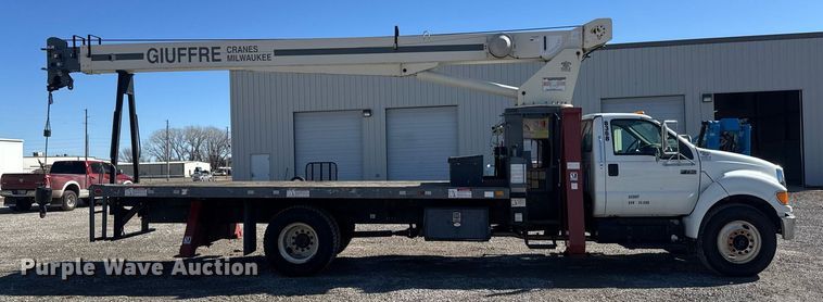 image for item EQ1091 2007 Ford F750 Super Duty XL crane truck