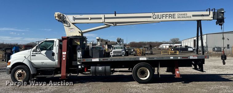 image for item EQ1091 2007 Ford F750 Super Duty XL crane truck