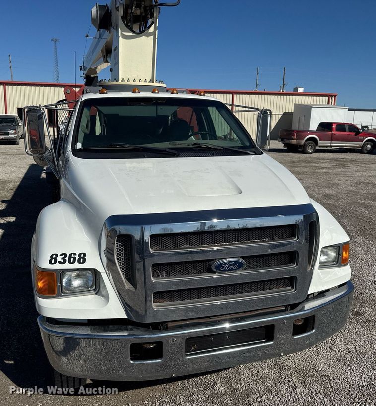 image for item EQ1091 2007 Ford F750 Super Duty XL crane truck