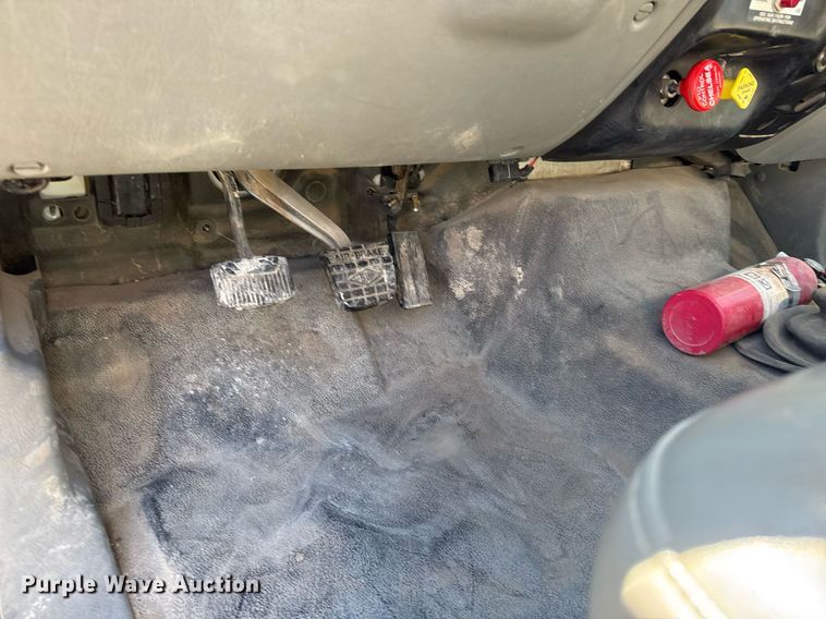 image for item EQ1091 2007 Ford F750 Super Duty XL crane truck