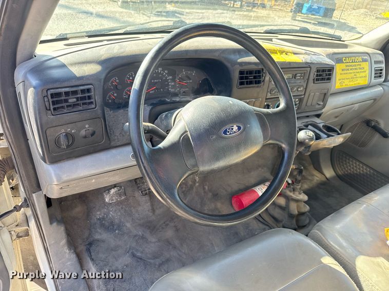 image for item EQ1091 2007 Ford F750 Super Duty XL crane truck