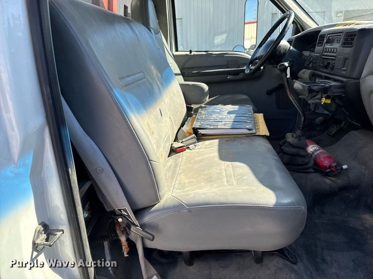 image for item EQ1091 2007 Ford F750 Super Duty XL crane truck