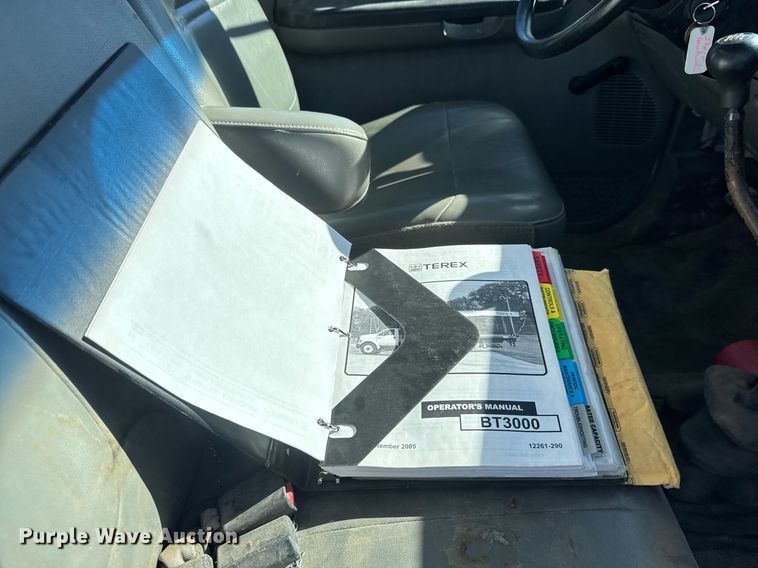 image for item EQ1091 2007 Ford F750 Super Duty XL crane truck