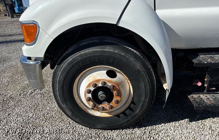 image for item EQ1091 2007 Ford F750 Super Duty XL crane truck