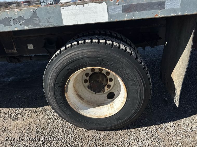 image for item EQ1091 2007 Ford F750 Super Duty XL crane truck