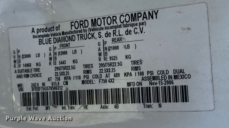 image for item EQ1091 2007 Ford F750 Super Duty XL crane truck