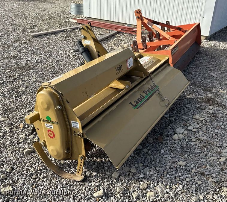 image for item EQ1092 (2) three point attachments 