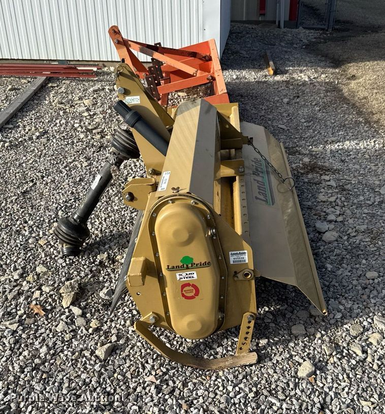 image for item EQ1092 (2) three point attachments 