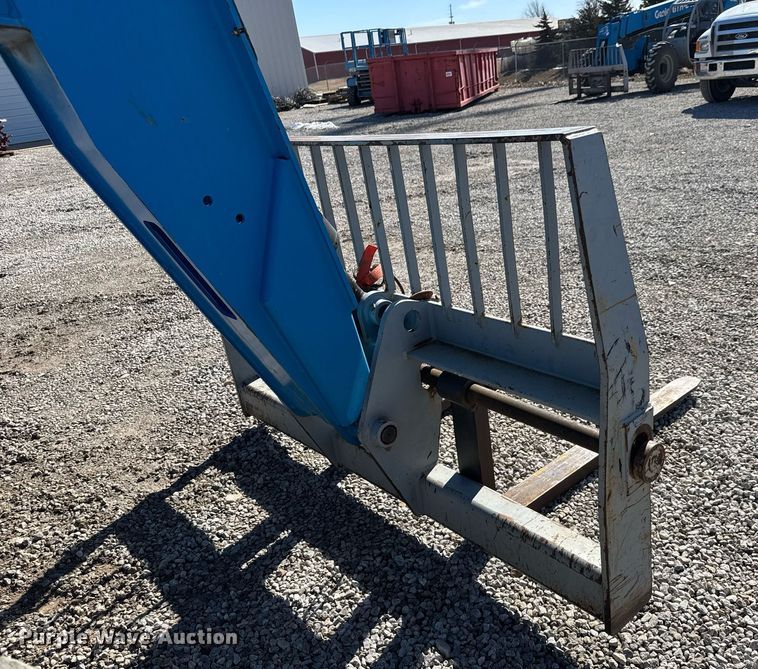 image for item EQ1094 2008 Genie GTH-842 telehandler