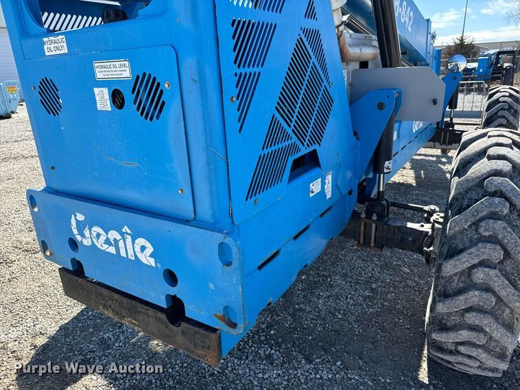 image for item EQ1094 2008 Genie GTH-842 telehandler