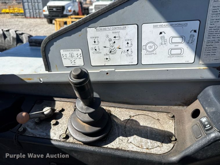 image for item EQ1094 2008 Genie GTH-842 telehandler