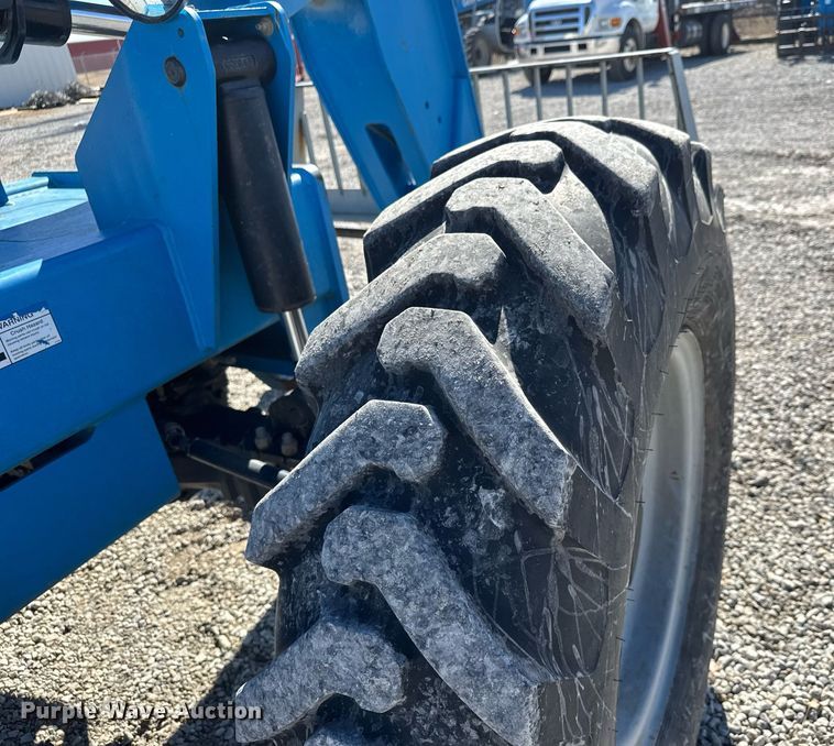 image for item EQ1094 2008 Genie GTH-842 telehandler