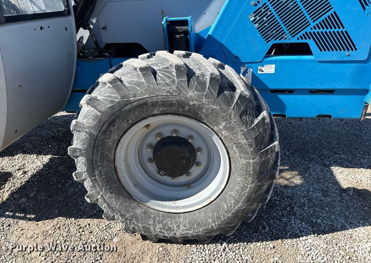 image for item EQ1094 2008 Genie GTH-842 telehandler