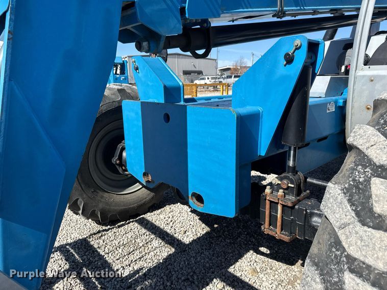 image for item EQ1095 2007 Genie GTH-842 telehandler