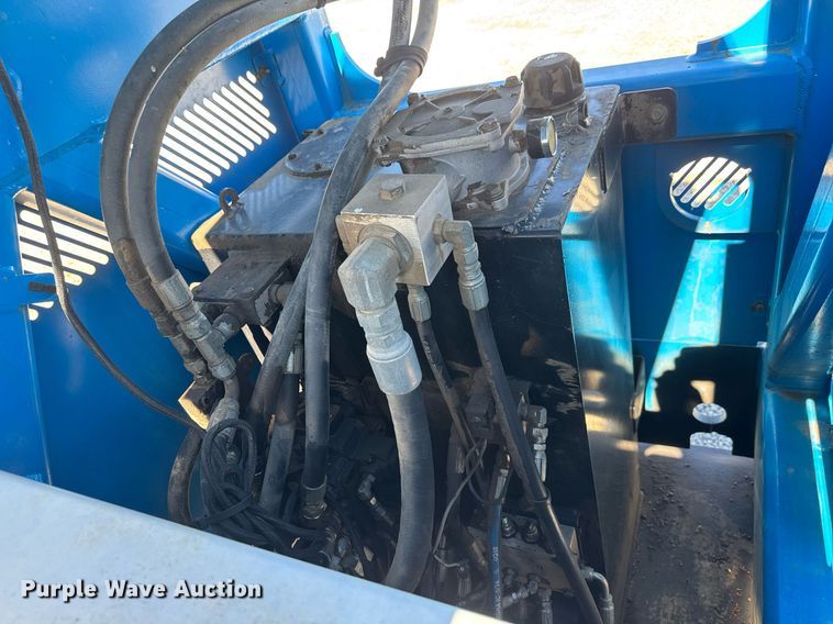 image for item EQ1095 2007 Genie GTH-842 telehandler