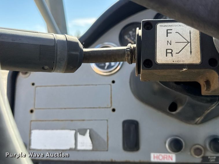 image for item EQ1095 2007 Genie GTH-842 telehandler