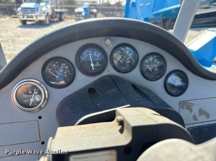 image for item EQ1095 2007 Genie GTH-842 telehandler