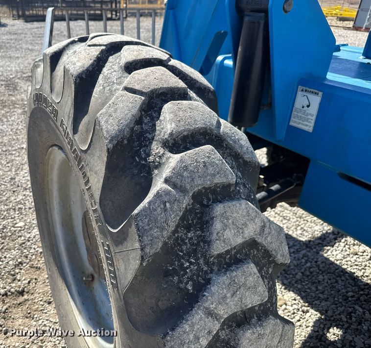 image for item EQ1095 2007 Genie GTH-842 telehandler