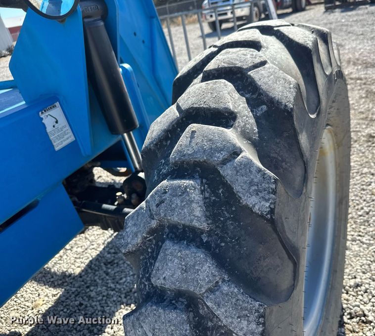image for item EQ1095 2007 Genie GTH-842 telehandler
